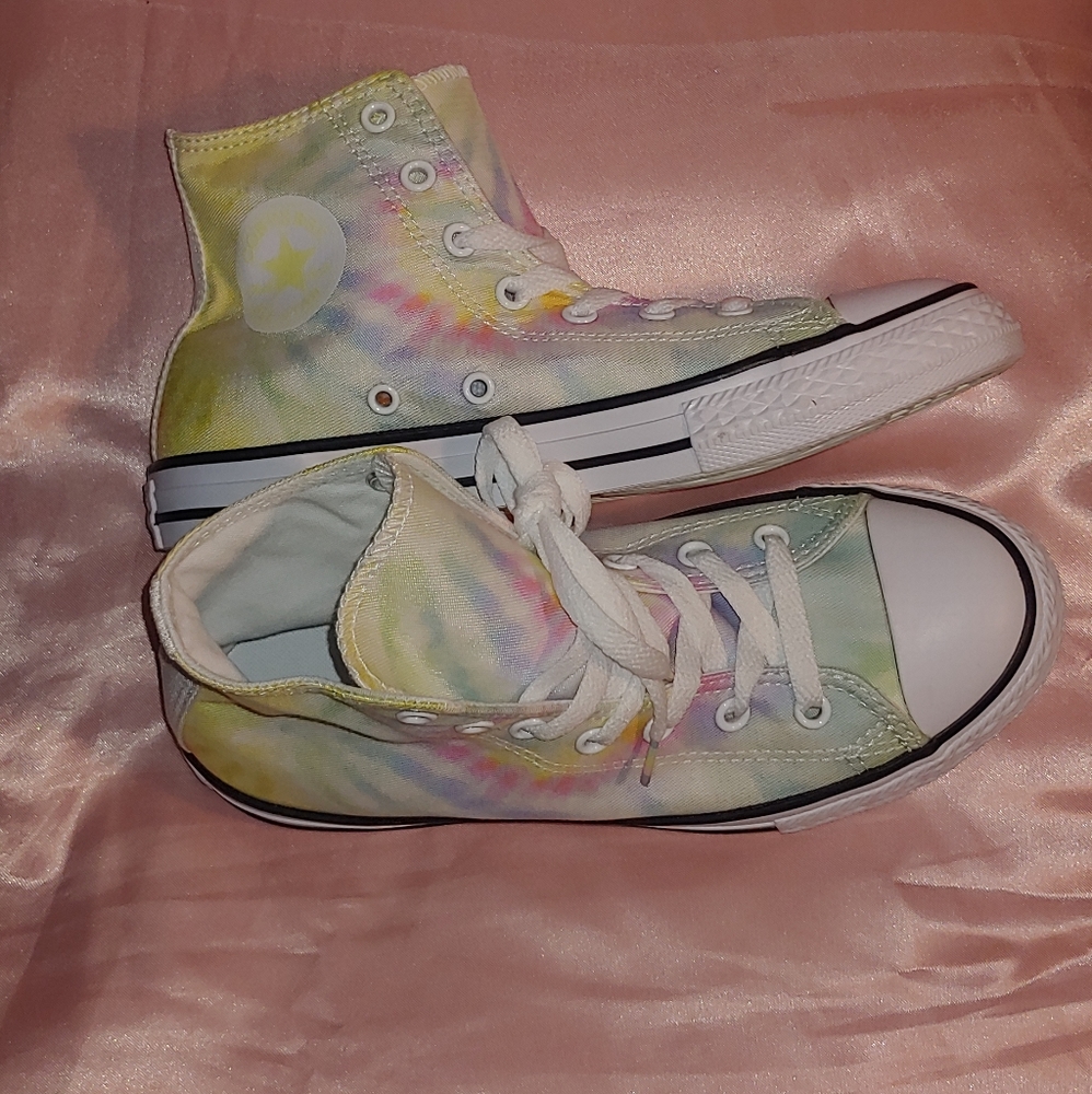 Converse High tops